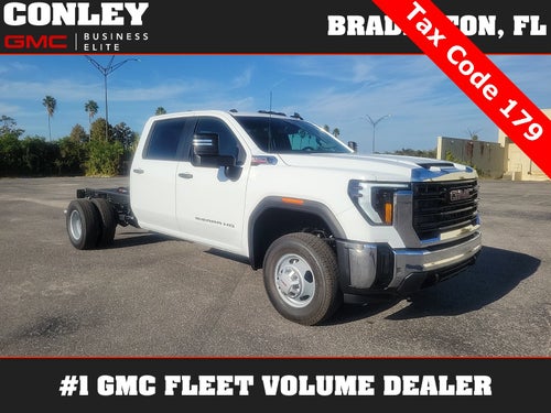 2026 GMC Sierra 3500 HD Chassis Cab Pro
