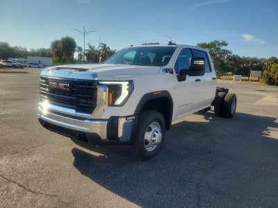 2026 GMC Sierra 3500 HD Chassis Cab Pro
