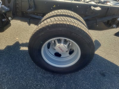 2026 GMC Sierra 3500 HD Chassis Cab Pro