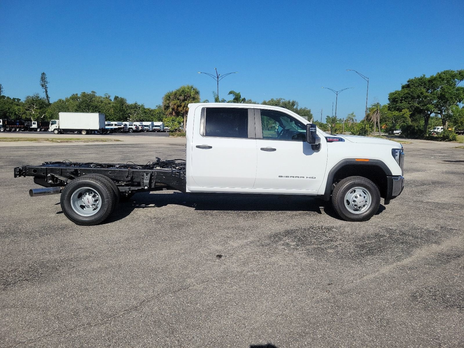 2026 GMC Sierra 3500 HD Chassis Cab Pro