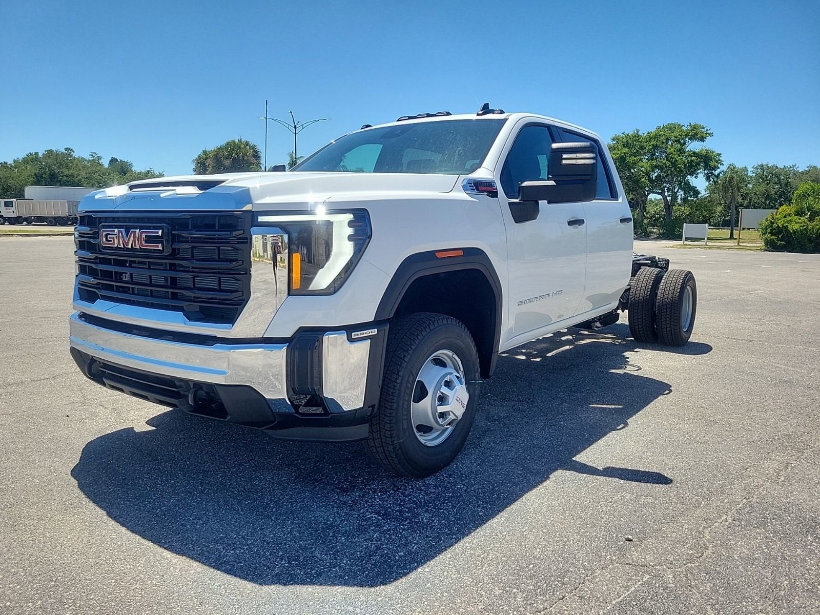 2026 GMC Sierra 3500 HD Chassis Cab Pro
