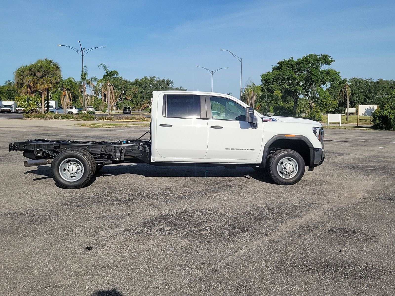 2026 GMC Sierra 3500 HD Chassis Cab Pro