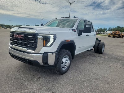 2026 GMC Sierra 3500 HD Chassis Cab Pro