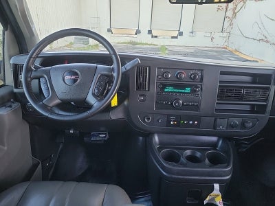 2022 GMC Savana Passenger 3500 LS