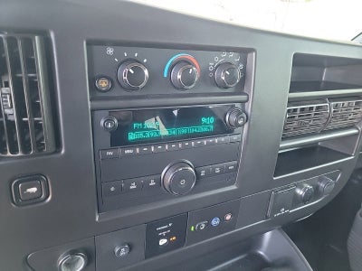 2022 GMC Savana Passenger 3500 LS