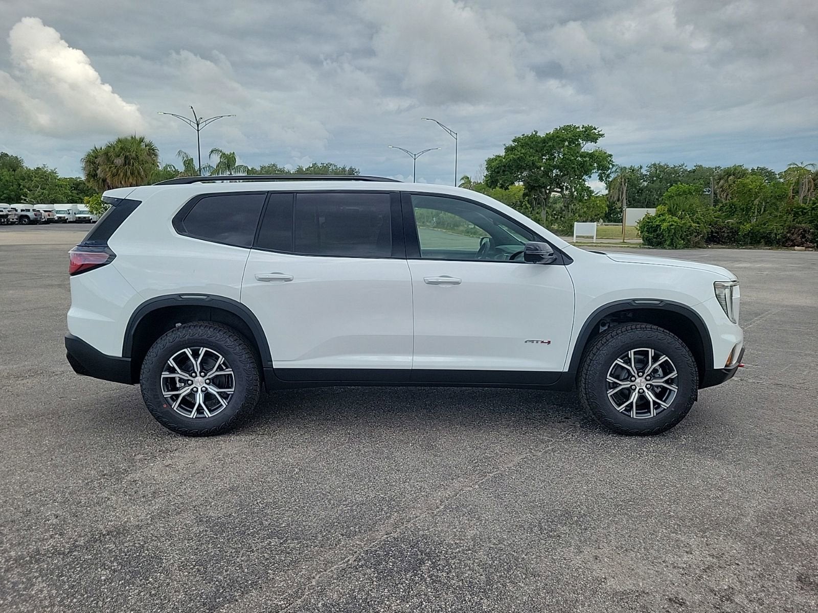 2026 GMC Acadia AT4