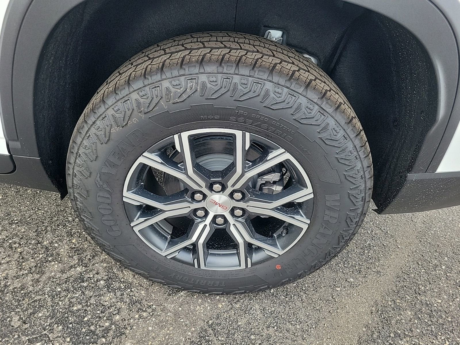 2026 GMC Acadia AT4
