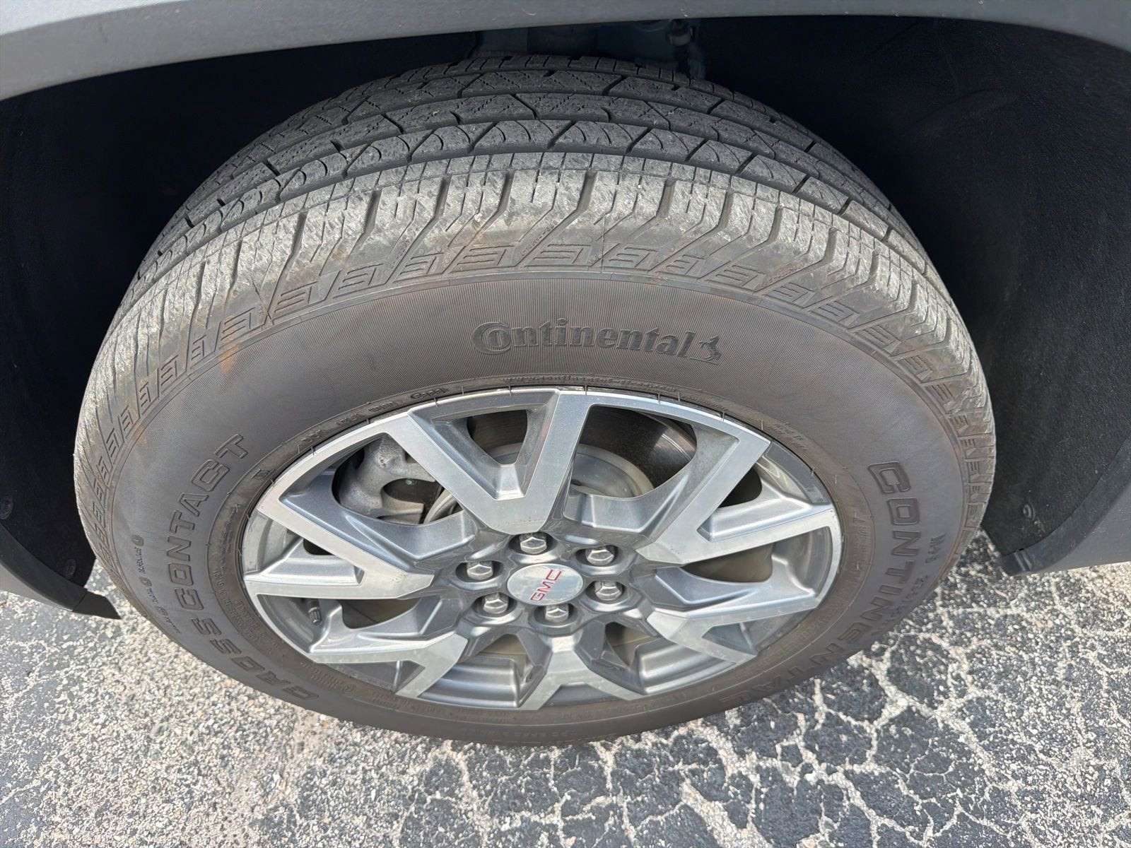 2023 GMC Acadia SLT