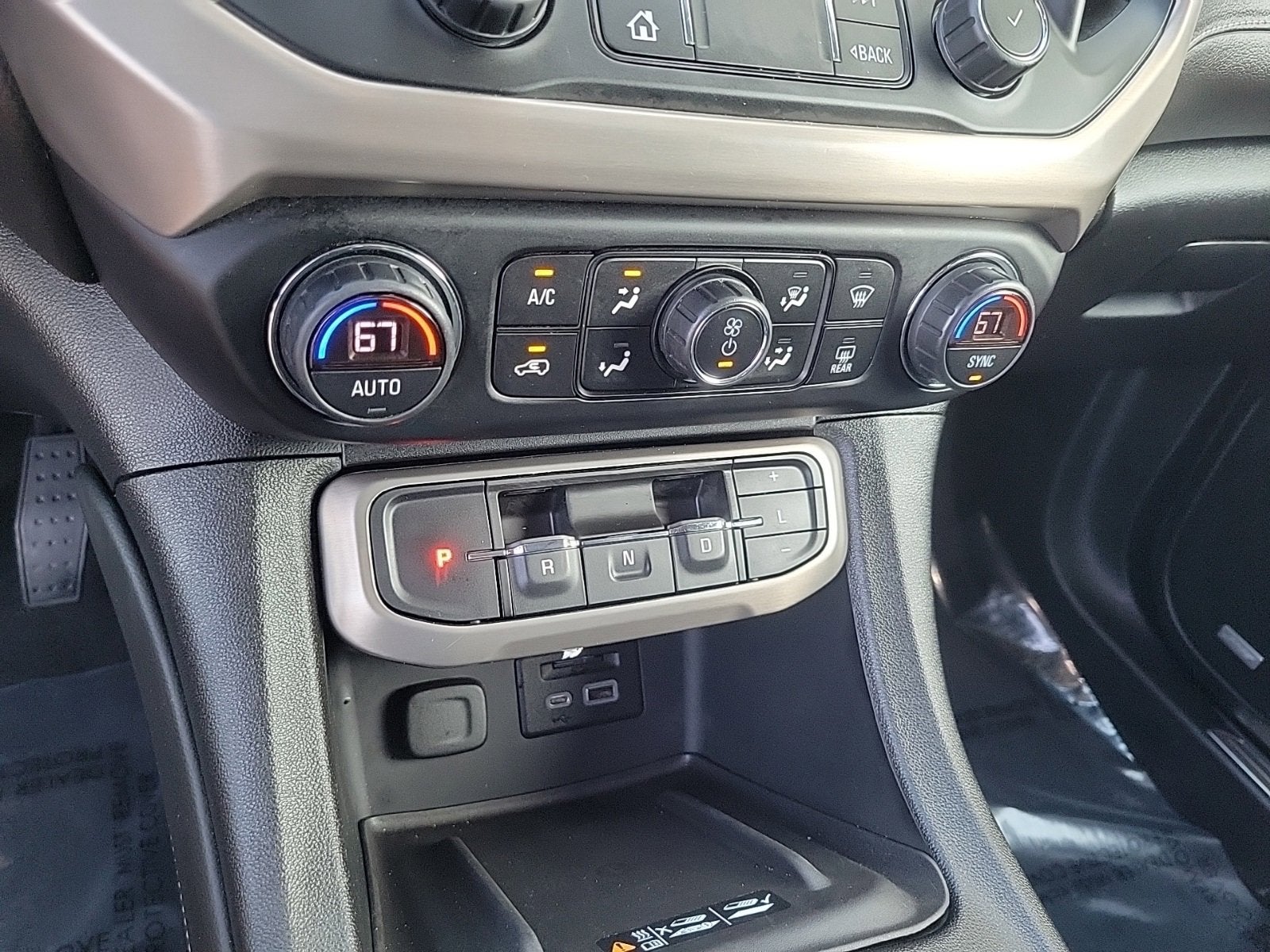 2020 GMC Acadia Denali