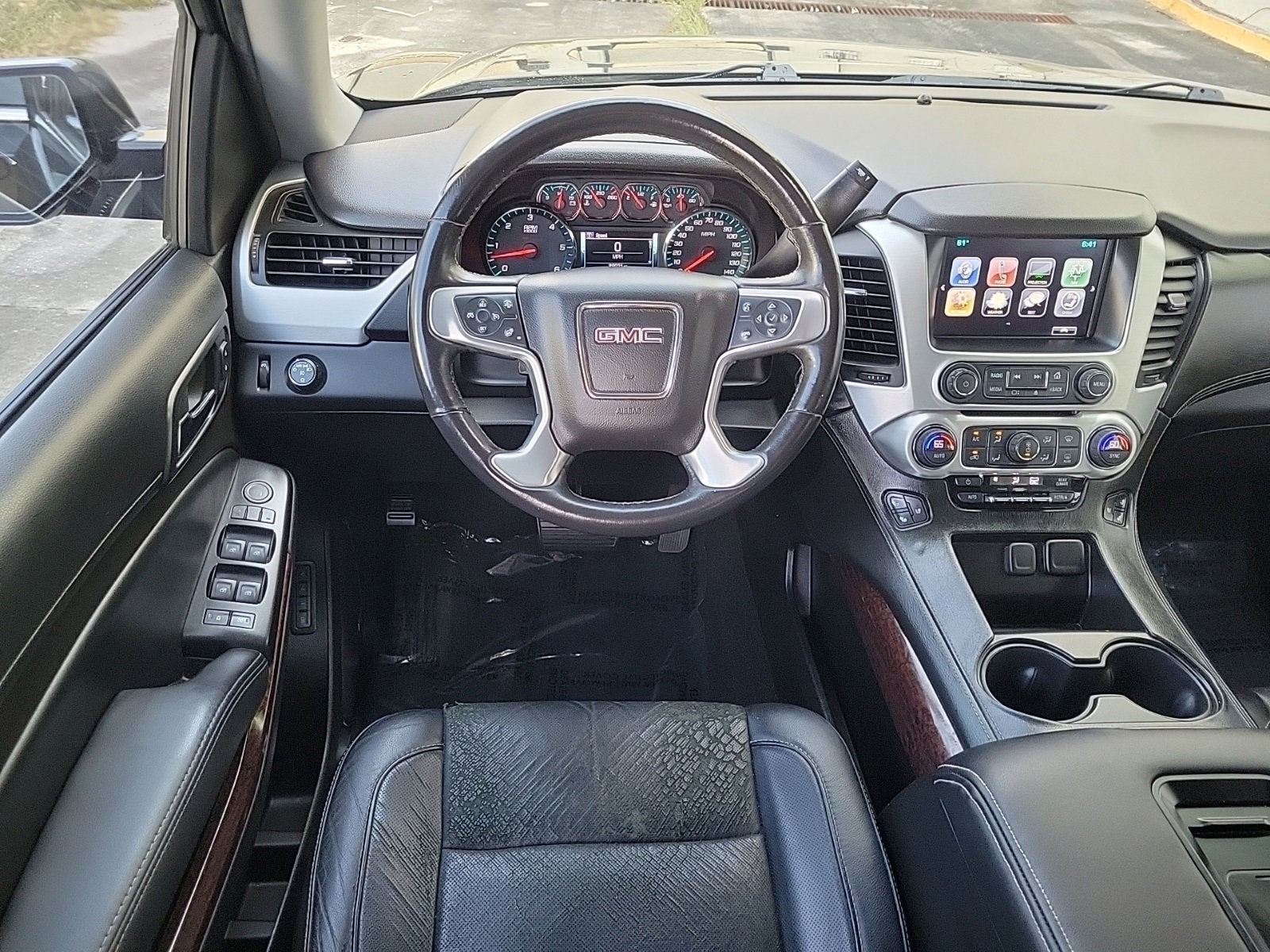 2017 GMC Yukon SLT