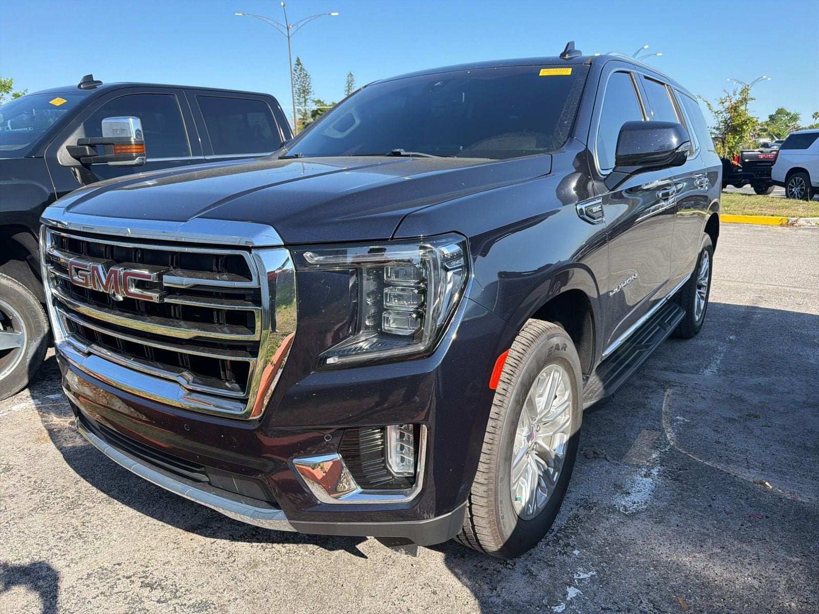 2021 GMC Yukon SLT