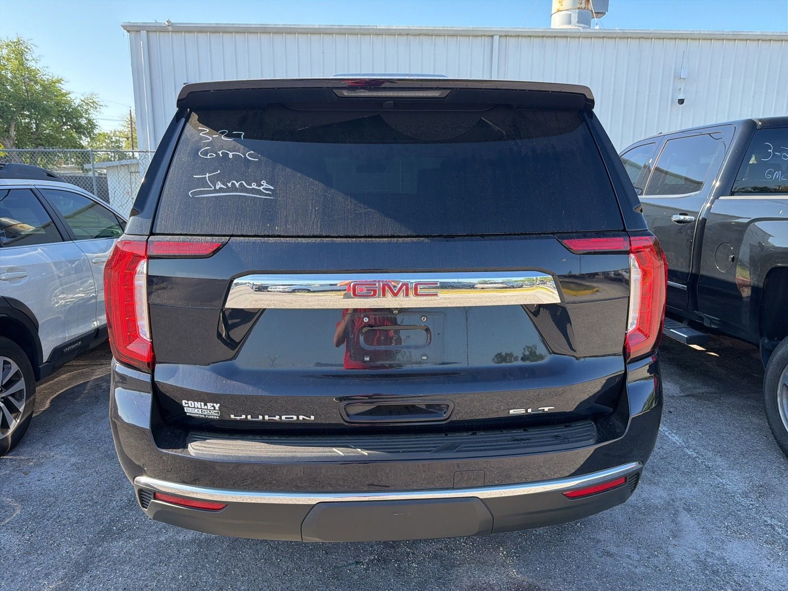2021 GMC Yukon SLT