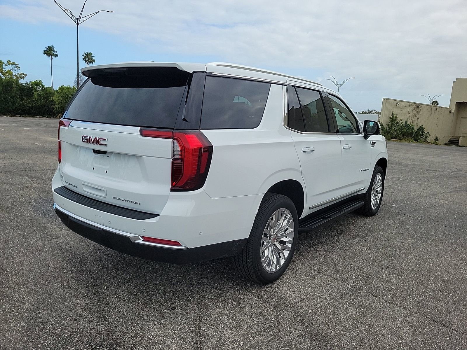 2026 GMC Yukon Elevation
