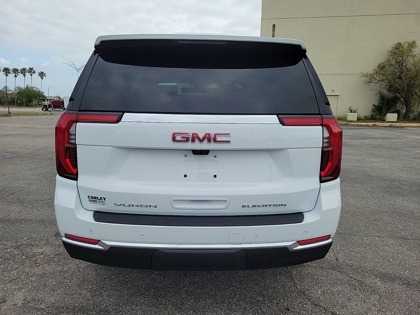 2026 GMC Yukon Elevation