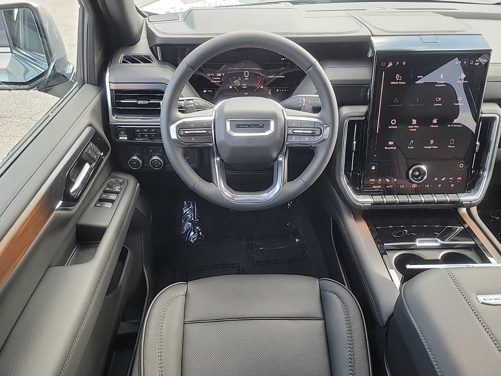 2026 GMC Yukon Denali - Photo 13