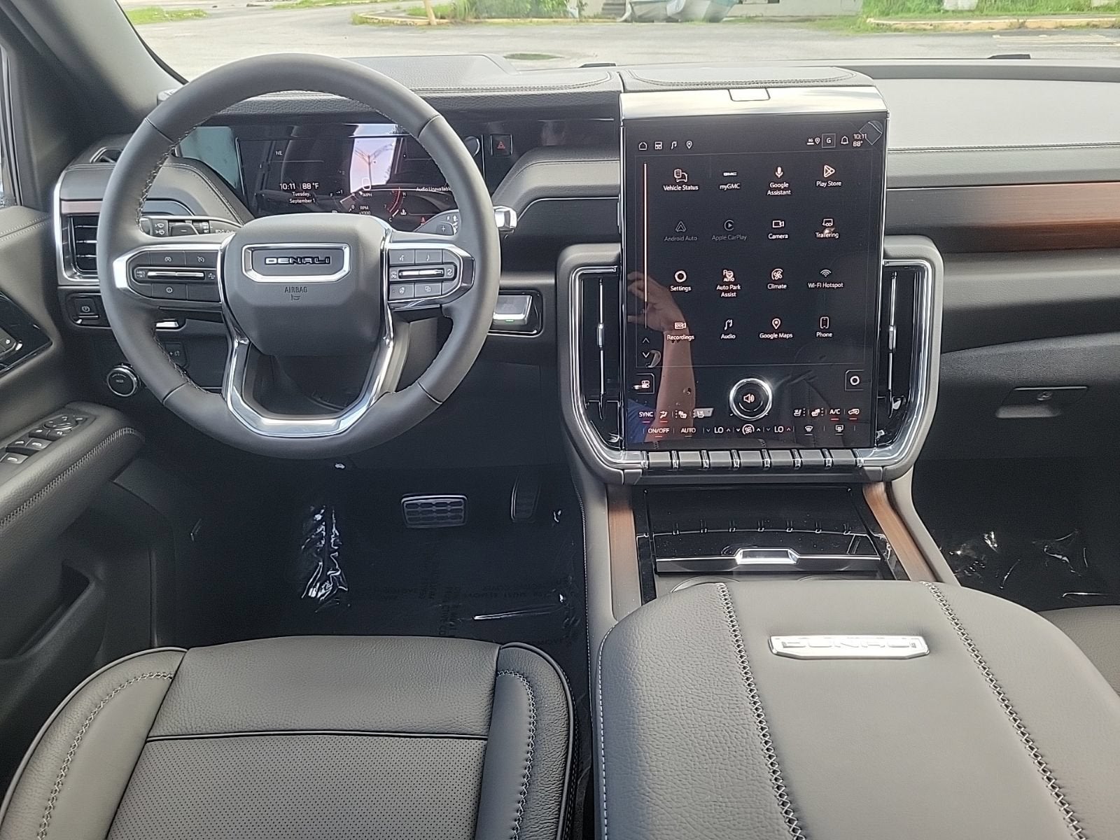 2026 GMC Yukon Denali - Photo 15