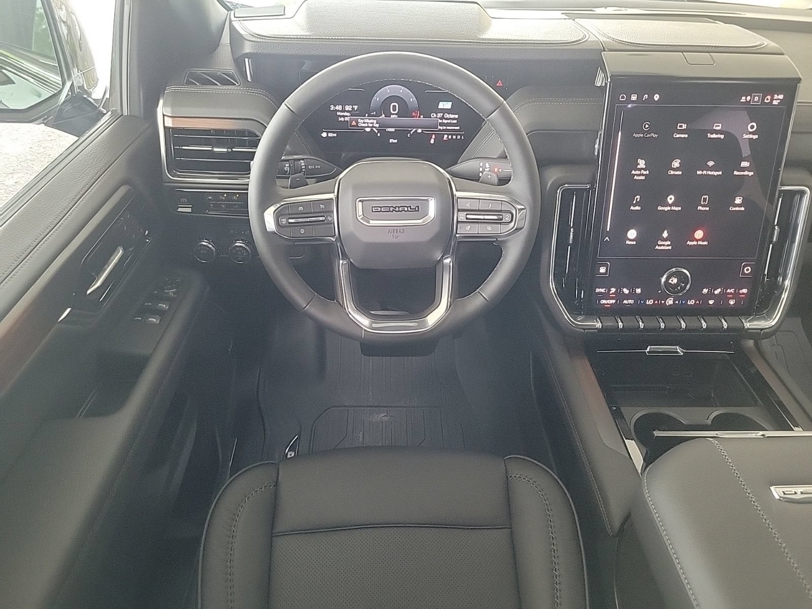 2026 GMC Yukon Denali - Photo 14
