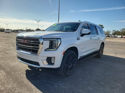 2023 GMC Yukon XL SLT