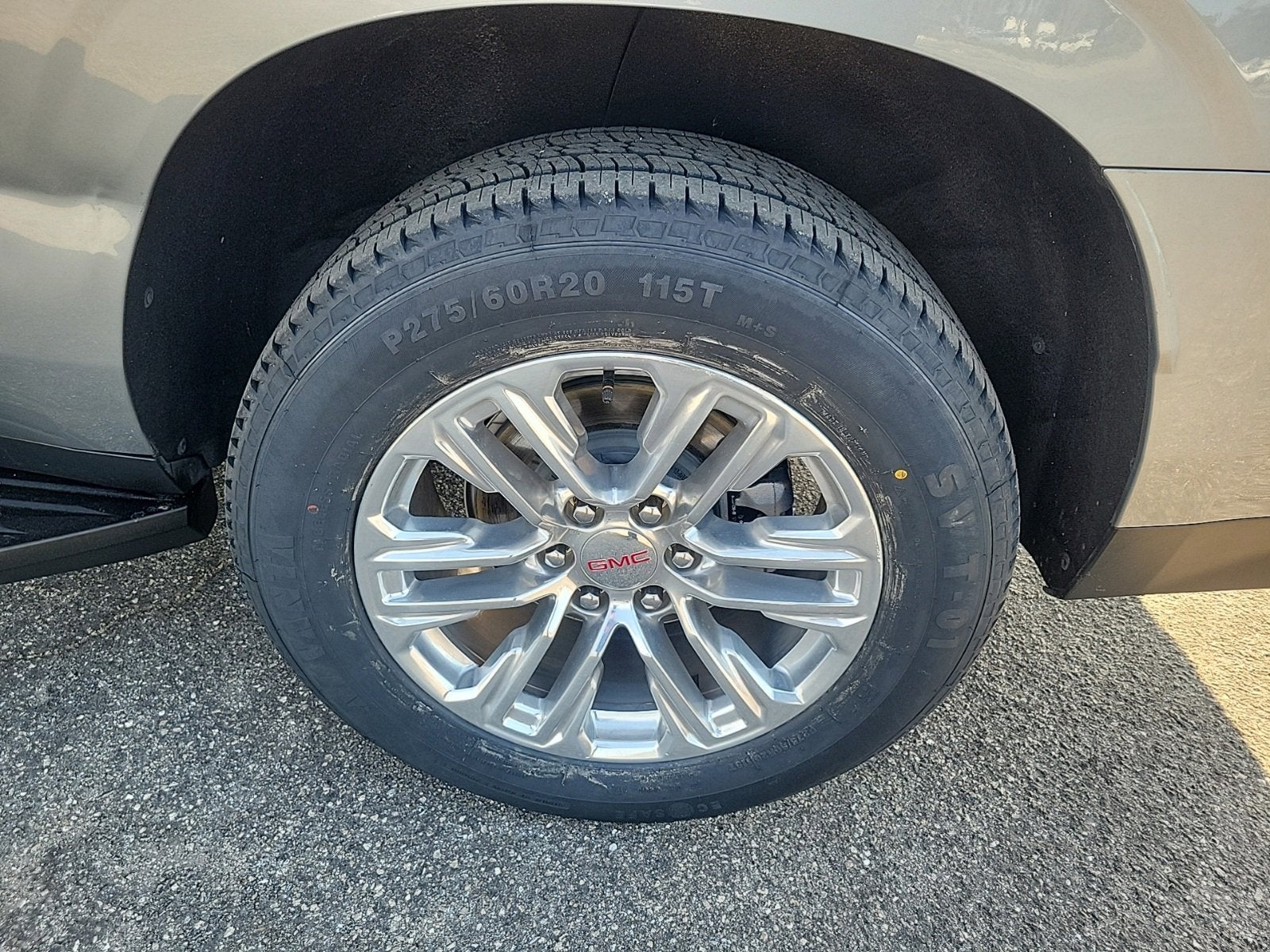 2023 GMC Yukon XL SLT