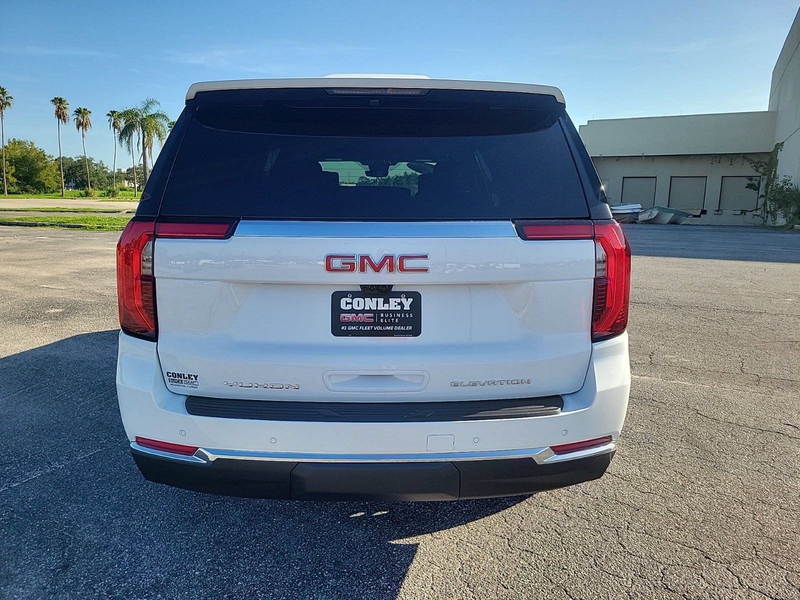 2026 GMC Yukon XL Elevation