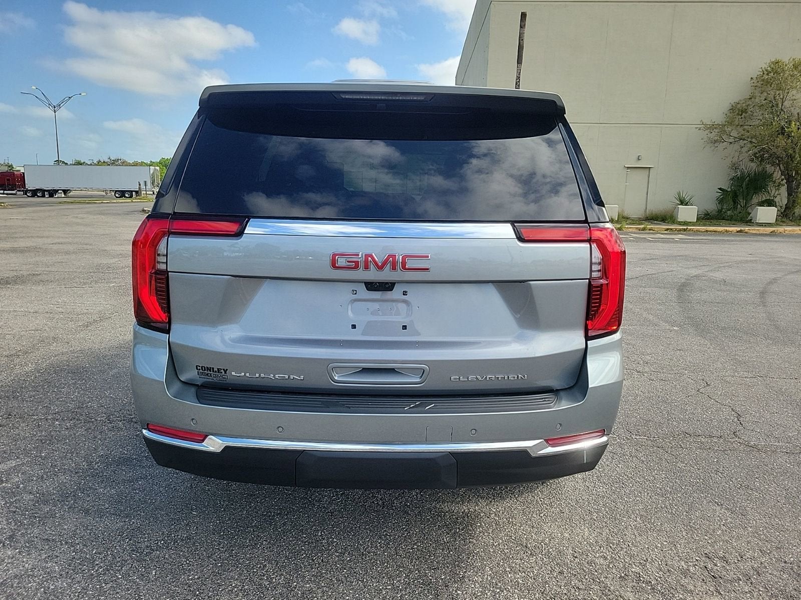2026 GMC Yukon Elevation