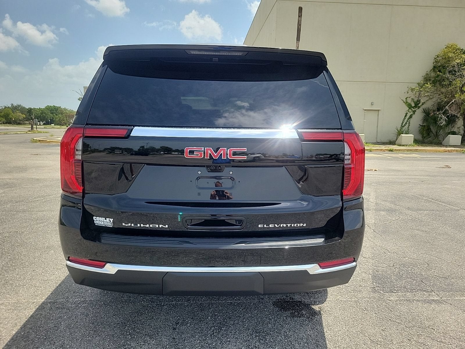 2026 GMC Yukon Elevation