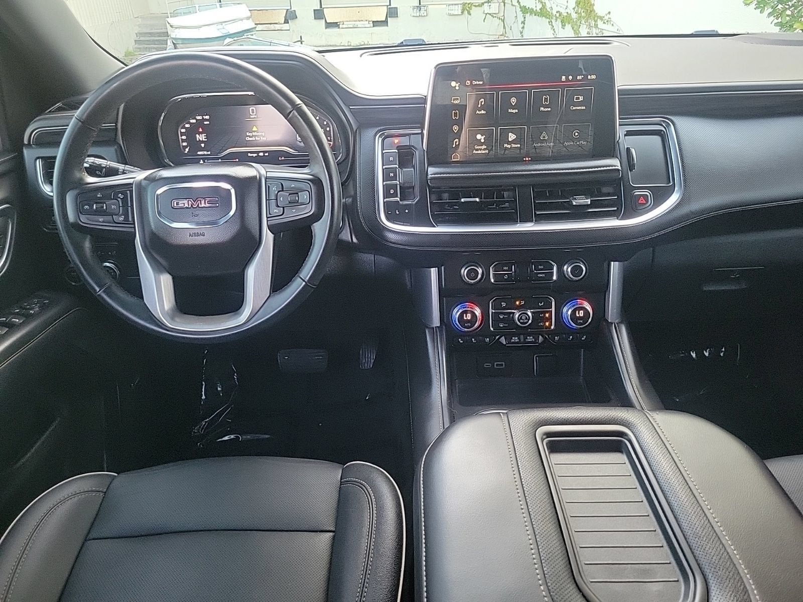 2023 GMC Yukon SLT