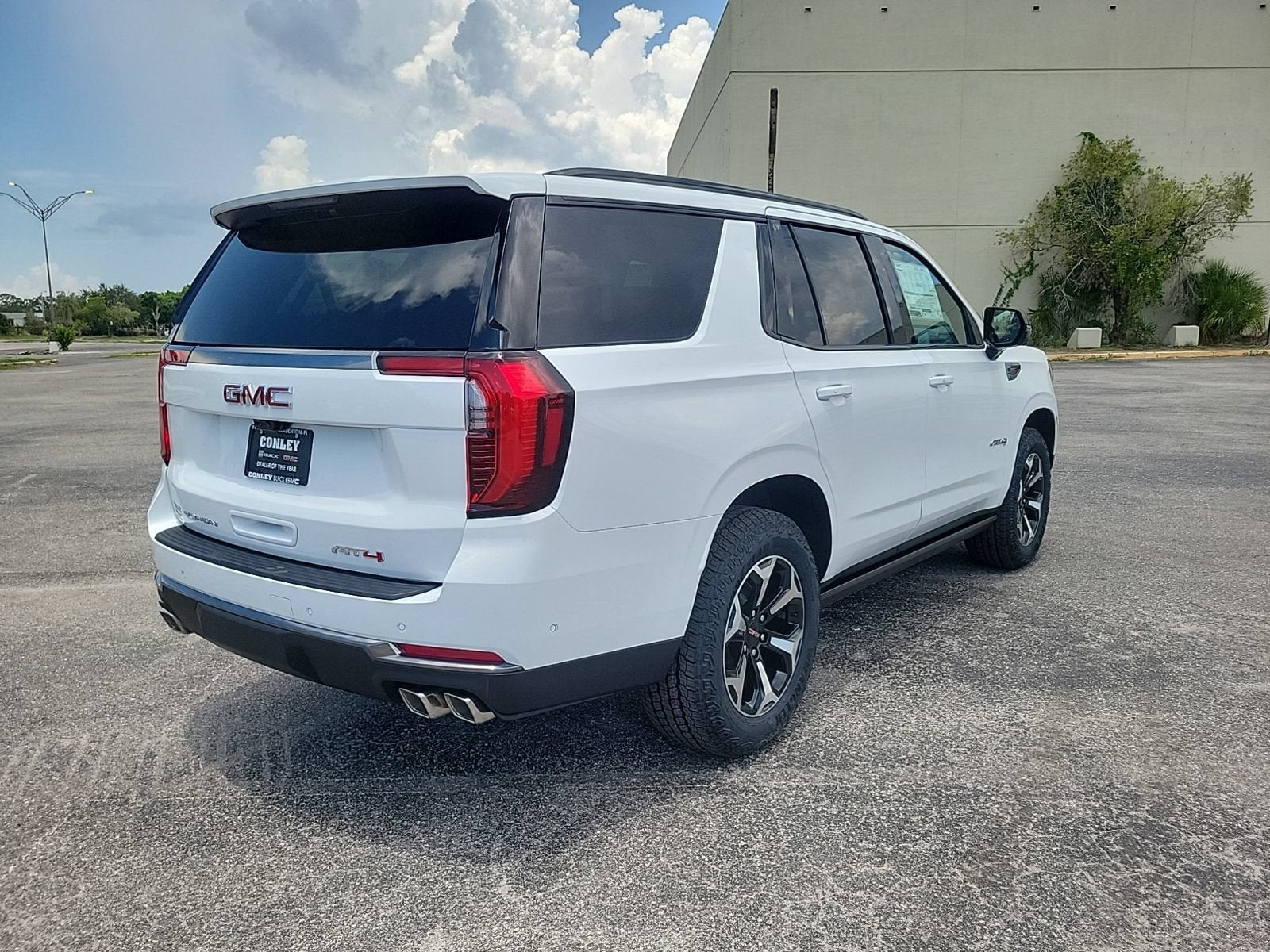 2026 GMC Yukon AT4