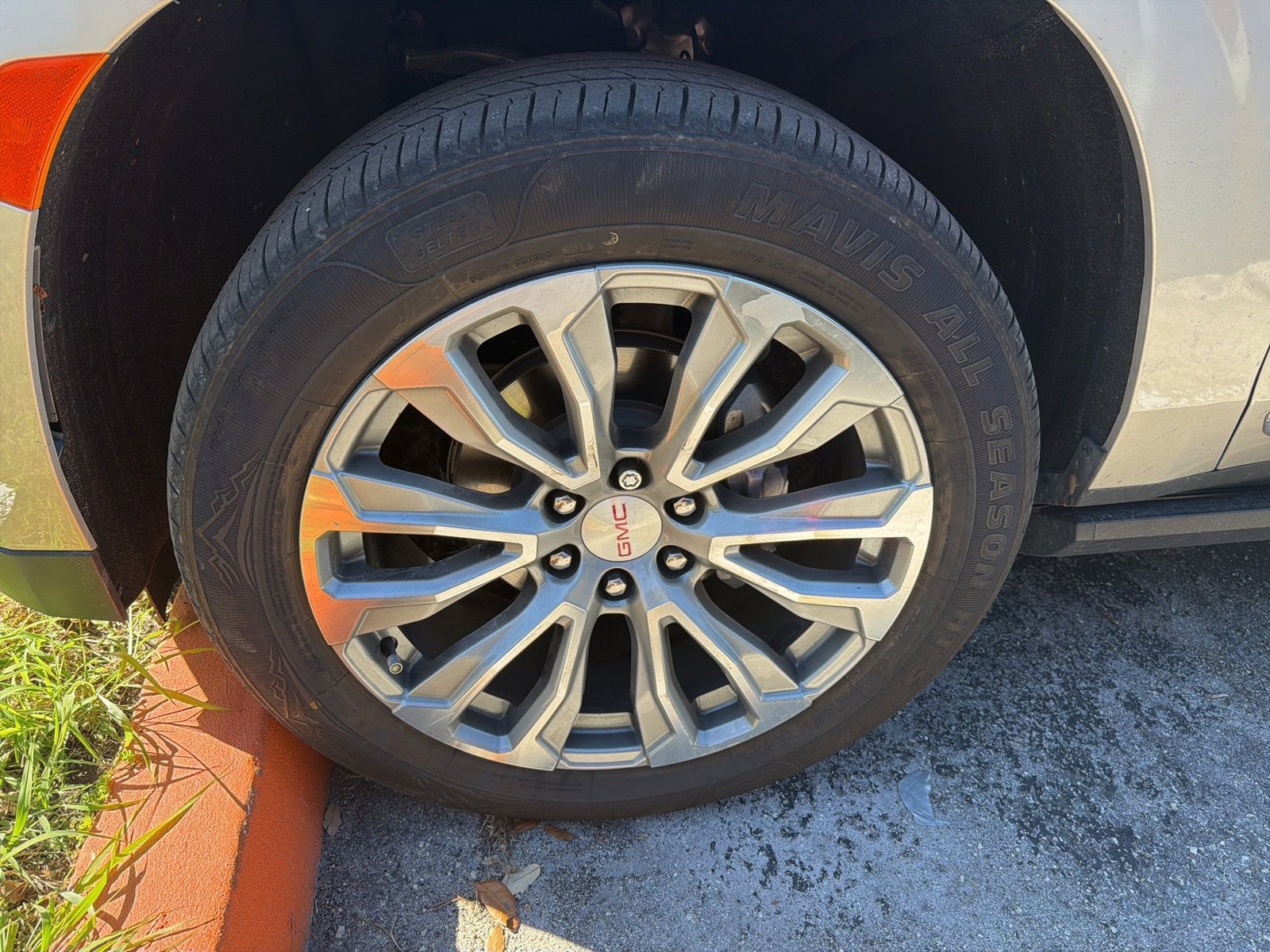 2021 GMC Yukon Denali