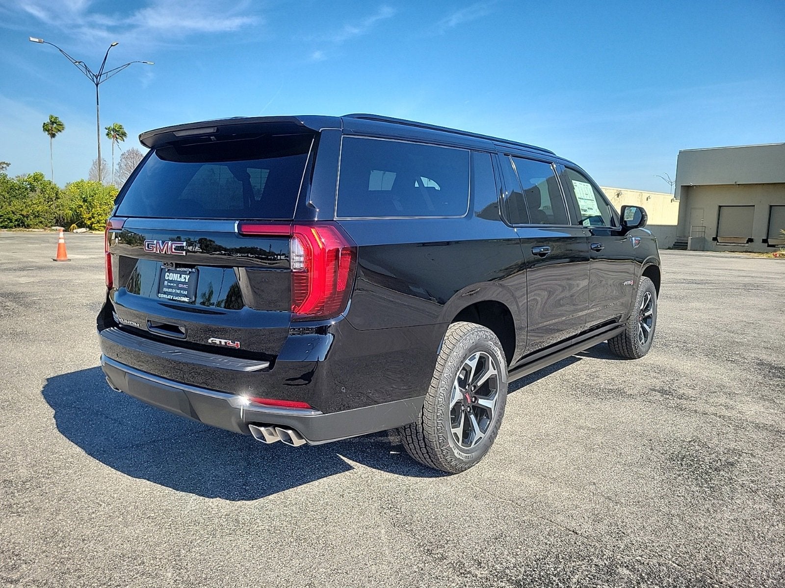 2026 GMC Yukon XL AT4