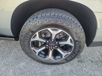2025 GMC Yukon XL AT4