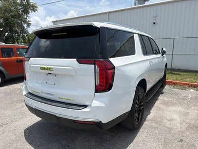 2023 GMC Yukon XL Denali
