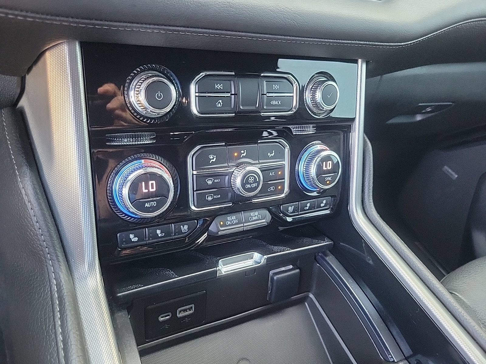 2023 GMC Yukon XL Denali