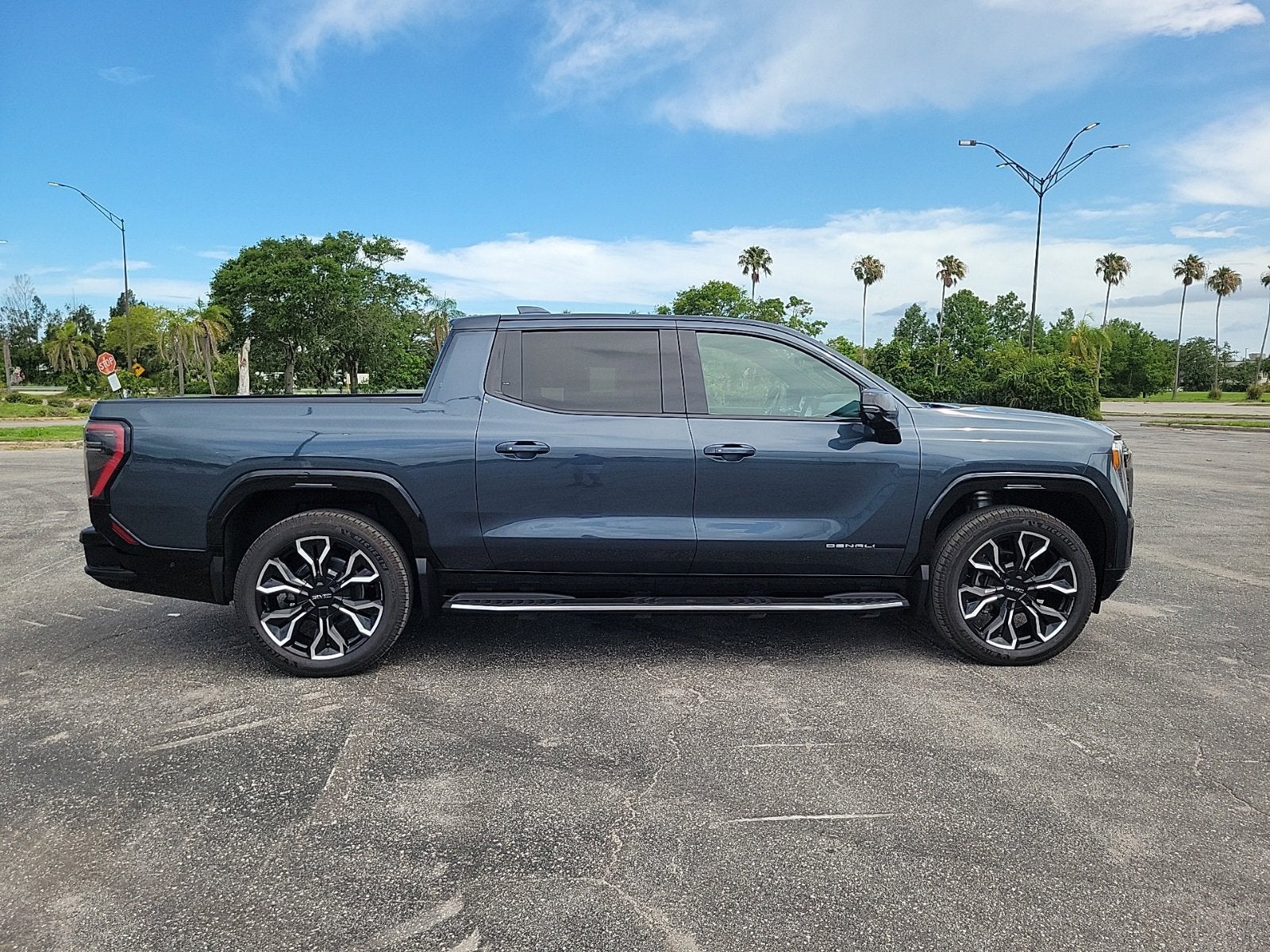 2025 GMC Sierra EV Max Range Denali