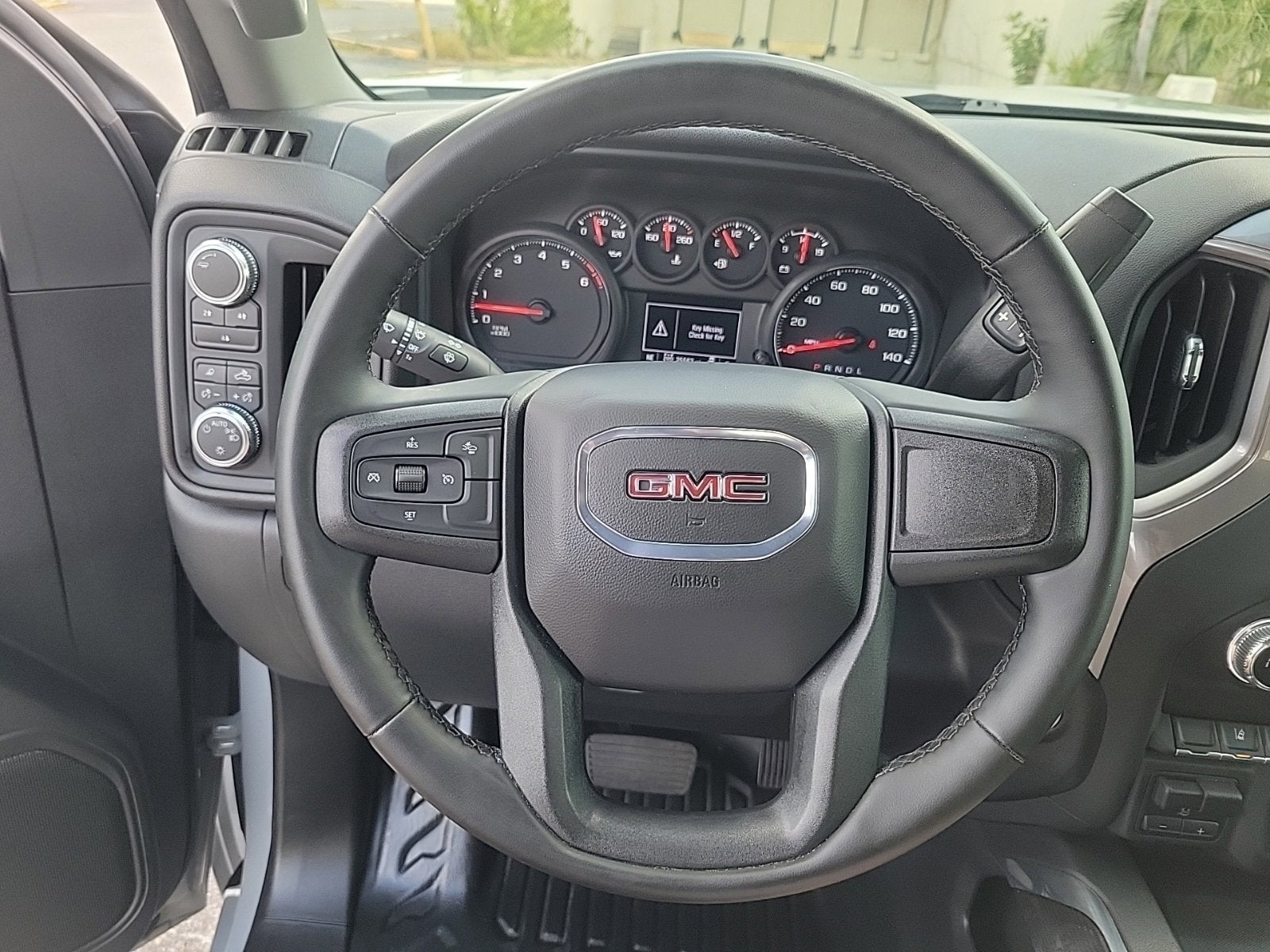 2024 GMC Sierra 2500 HD Pro