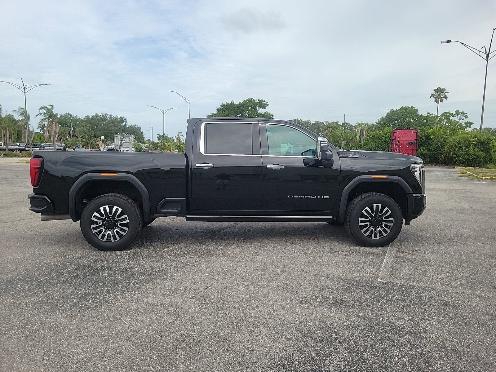 2024 GMC Sierra 2500 HD Denali Ultimate