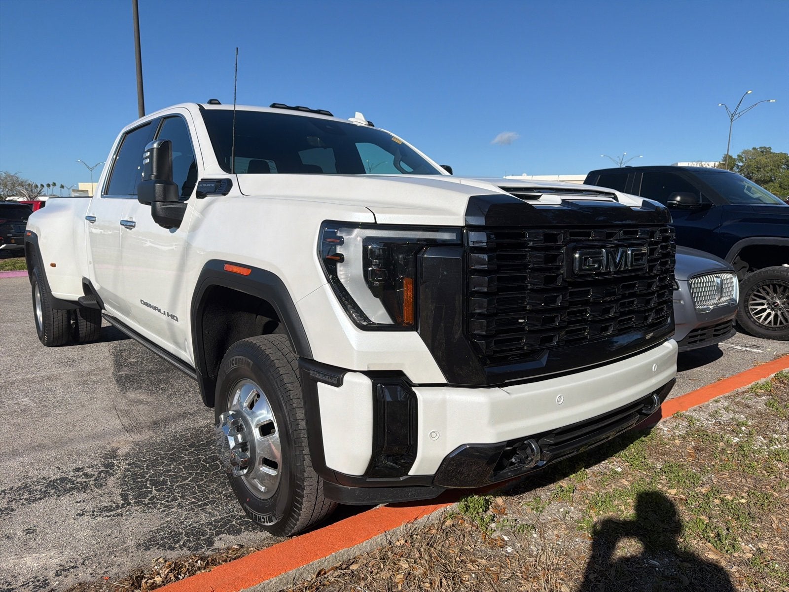 2024 GMC Sierra 3500 HD Denali Ultimate DRW