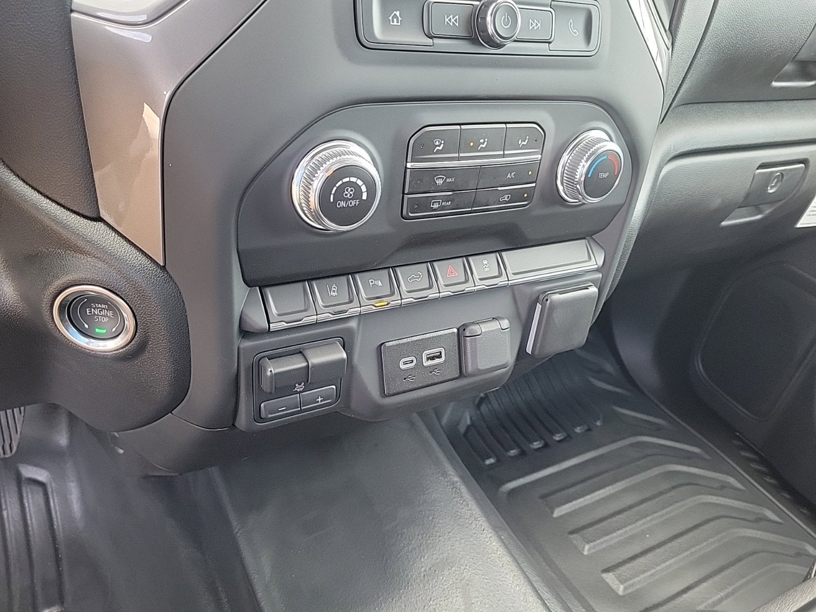 2025 GMC Sierra 2500 HD Pro