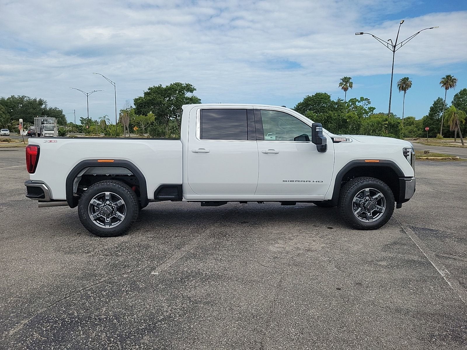 2026 GMC Sierra 2500 HD SLE