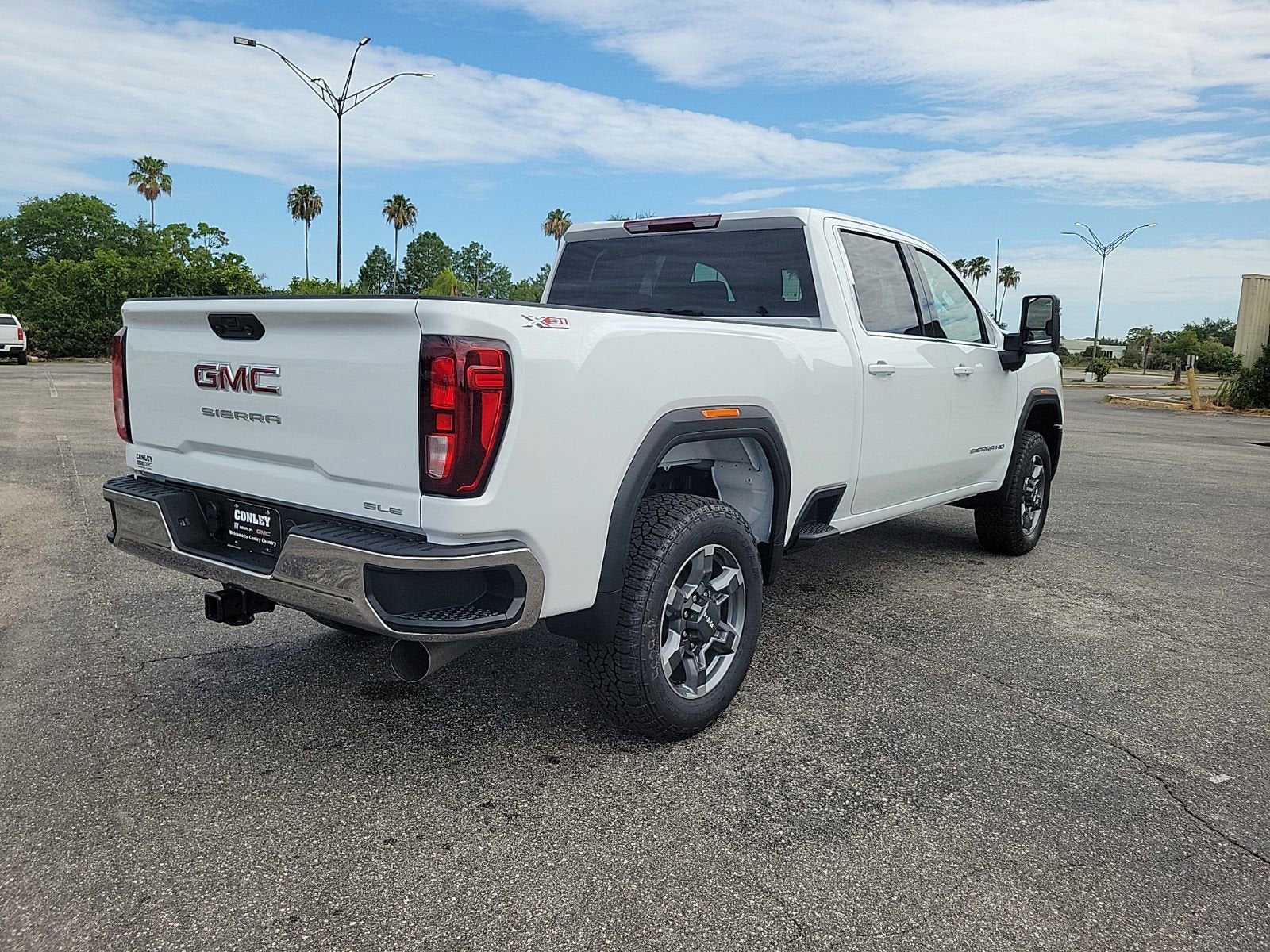 2026 GMC Sierra 2500 HD SLE