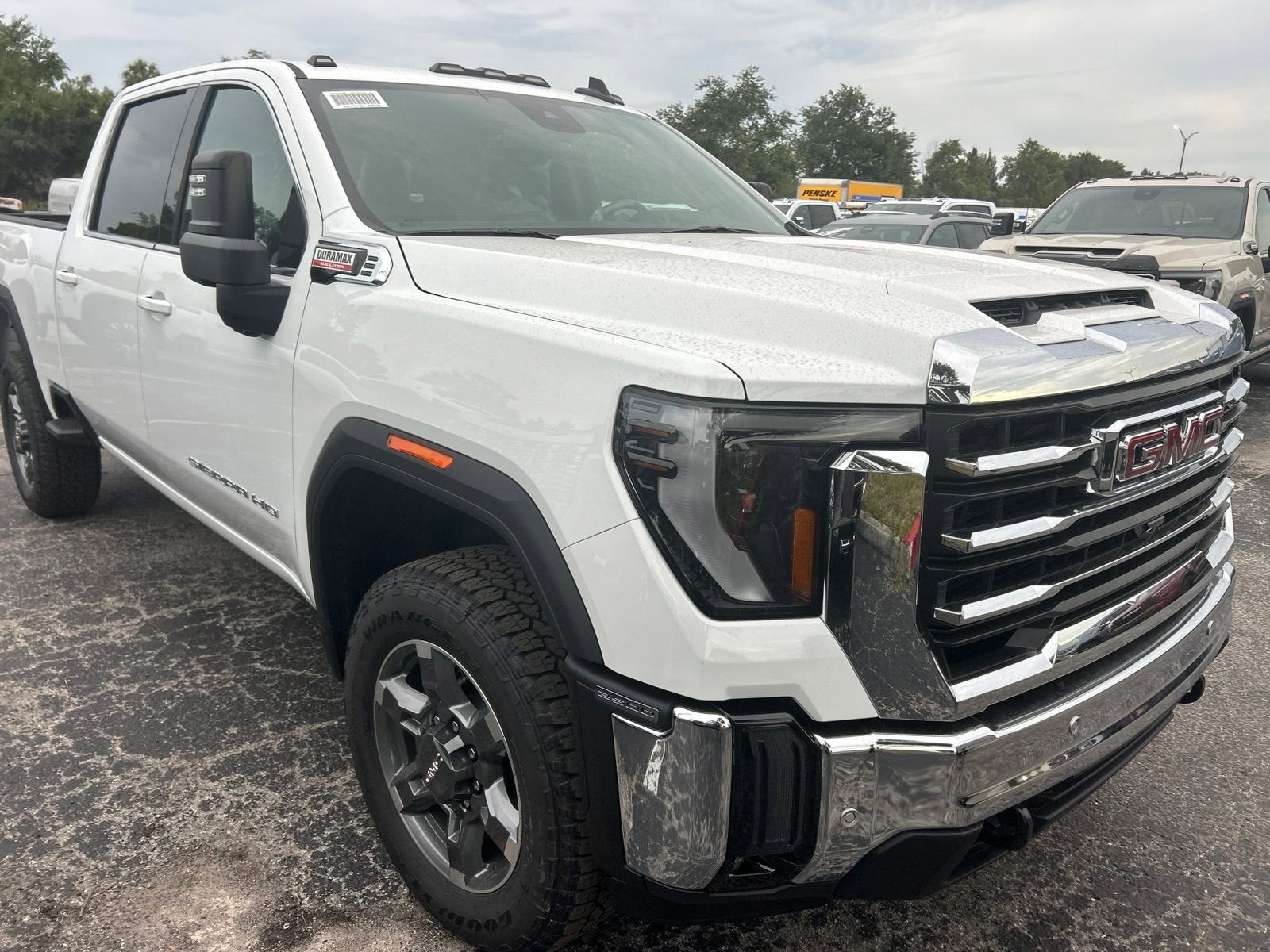 2026 GMC Sierra 2500 HD SLE