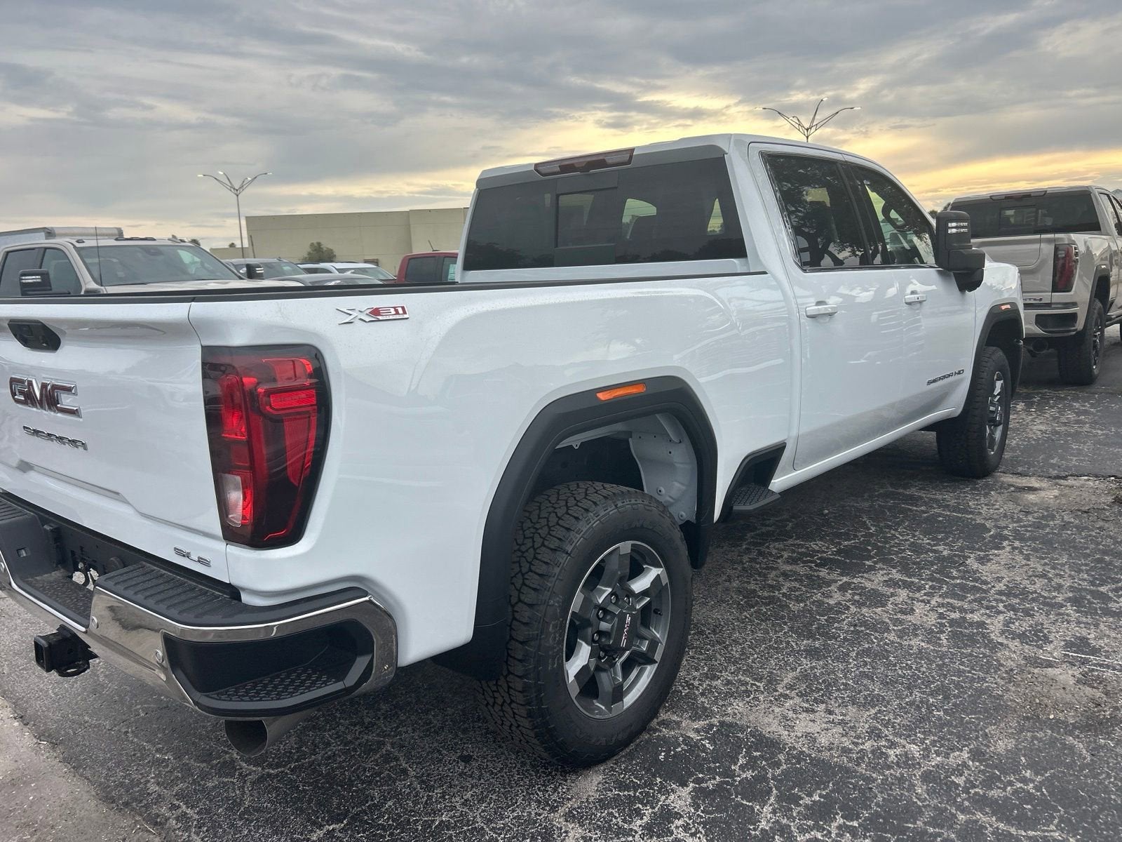 2026 GMC Sierra 2500 HD SLE