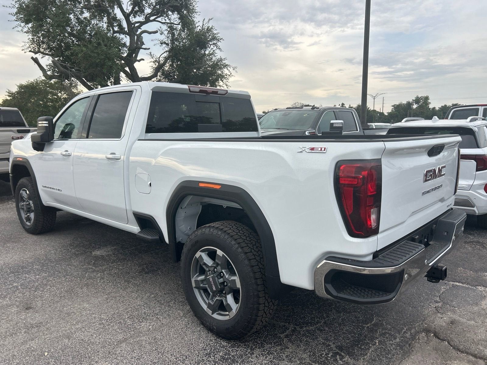 2026 GMC Sierra 2500 HD SLE