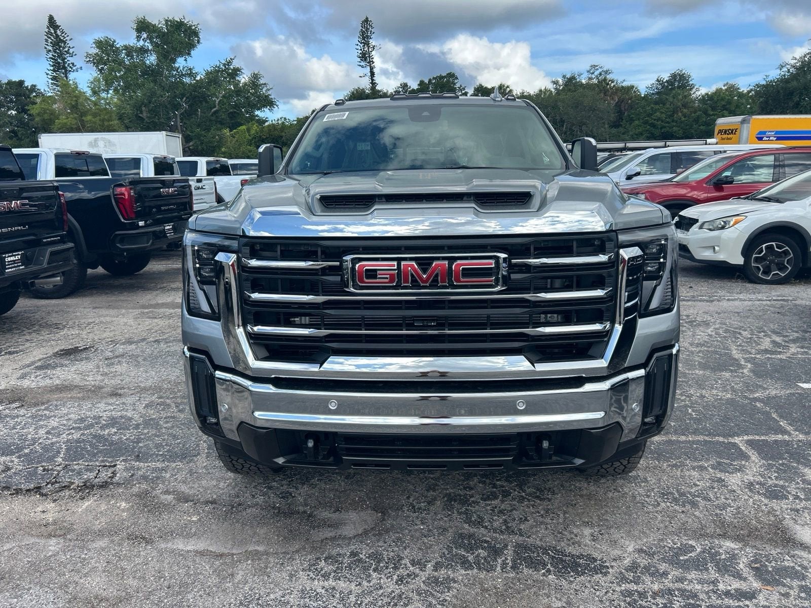 2026 GMC Sierra 2500 HD SLT