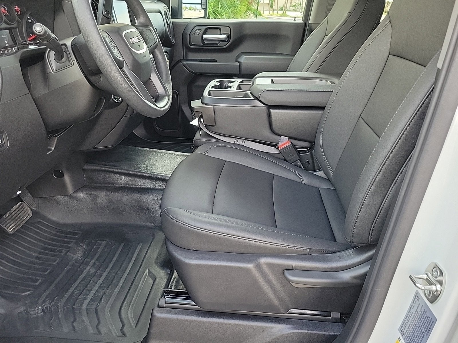 2025 GMC Sierra 3500 HD Pro