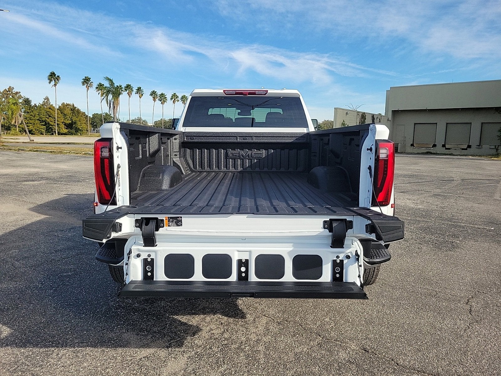 2026 GMC Sierra 3500 HD SLE DRW