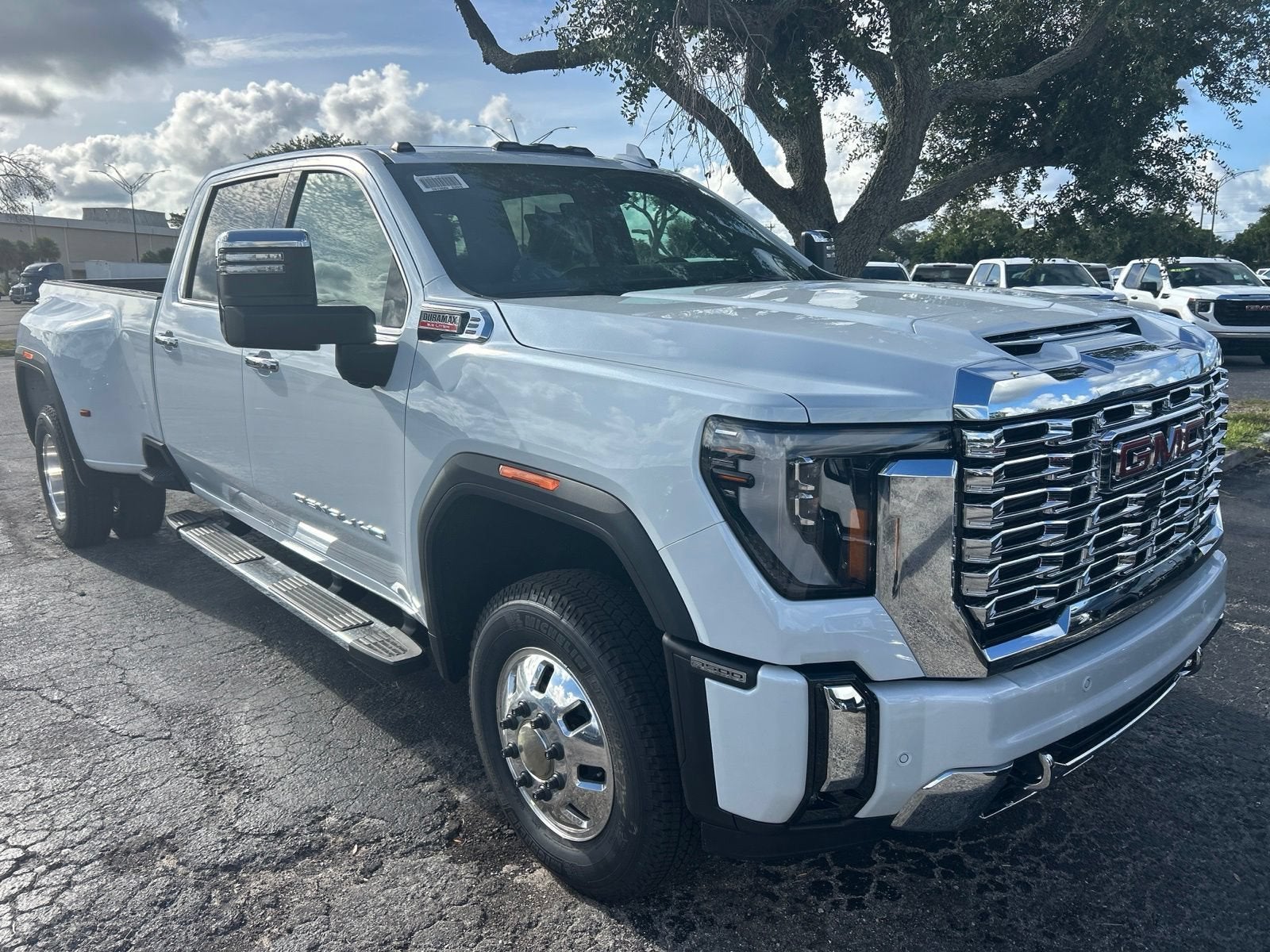 2026 GMC Sierra 3500 HD Denali DRW