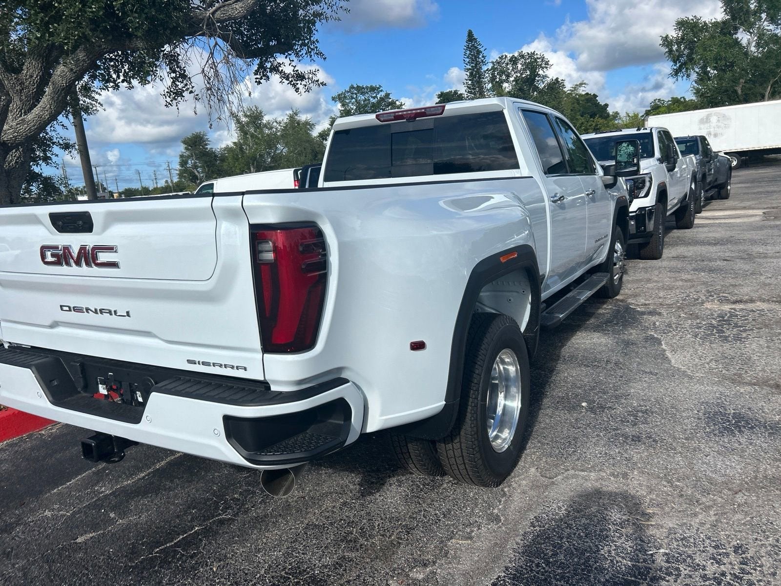 2026 GMC Sierra 3500 HD Denali DRW