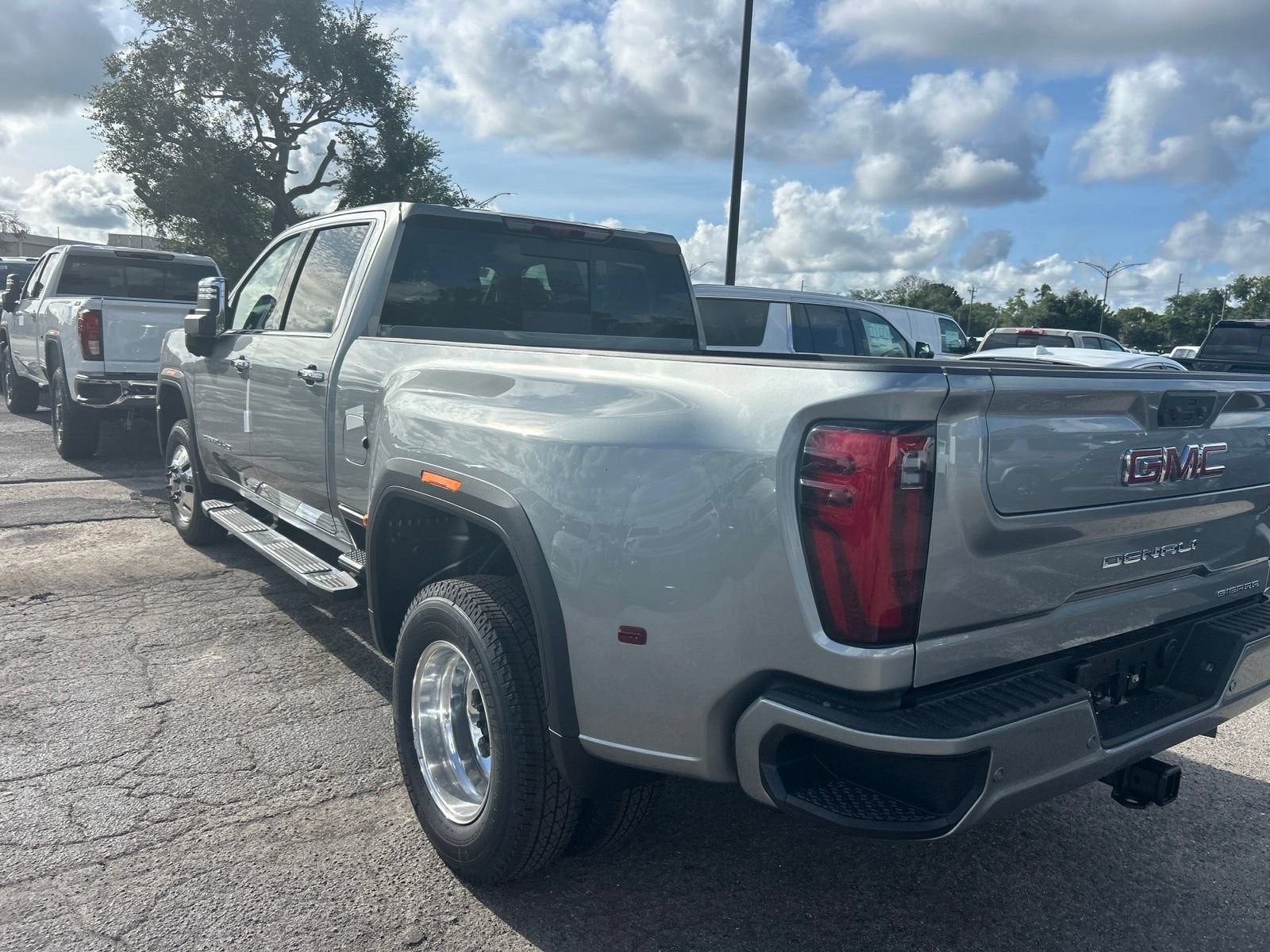 2026 GMC Sierra 3500 HD Denali DRW