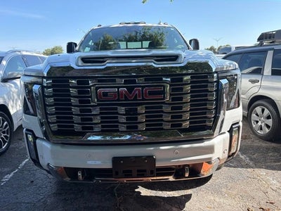 2025 GMC Sierra 3500 HD Denali